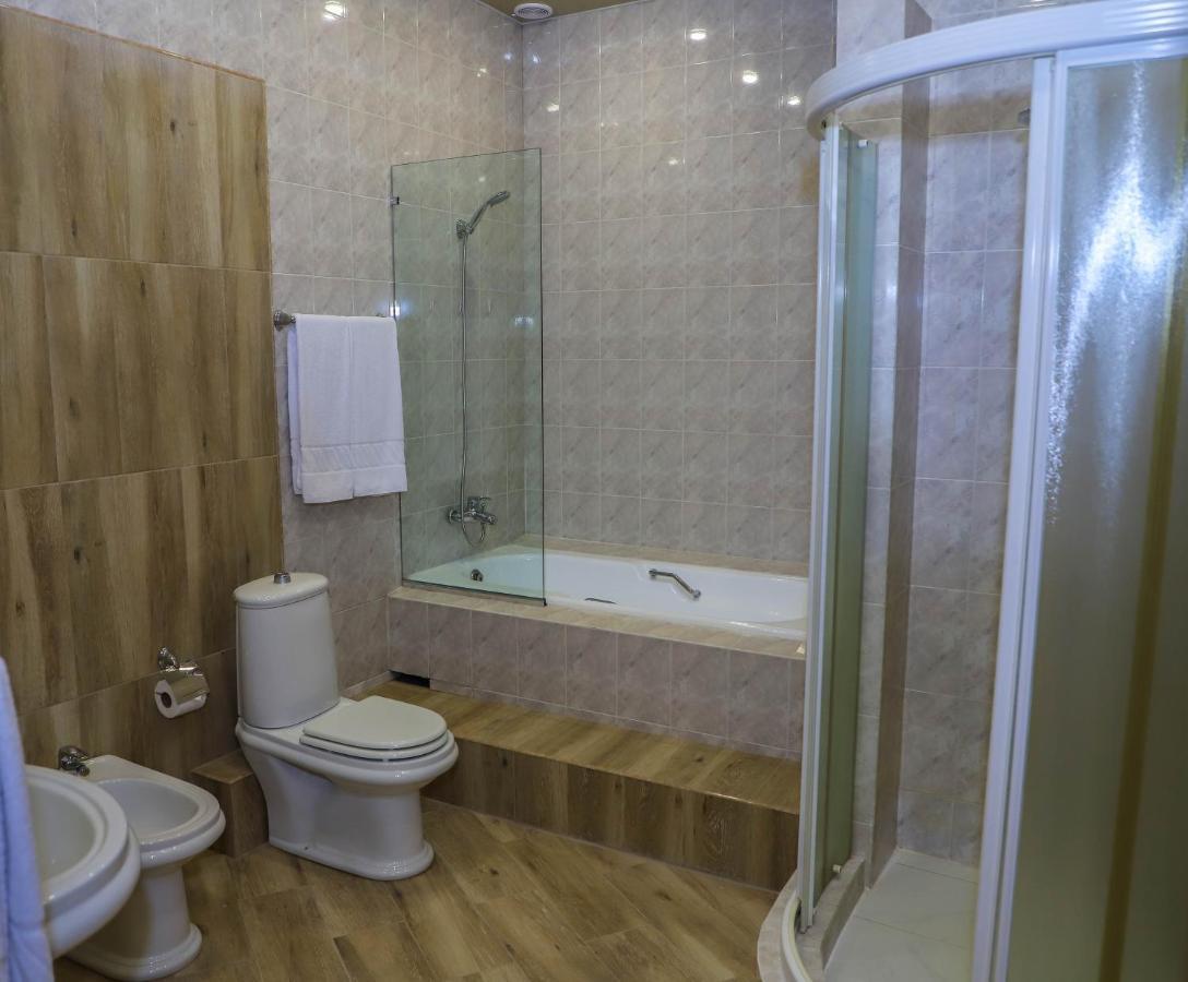 Araks Hotel Complex Gyumri Bagian luar foto