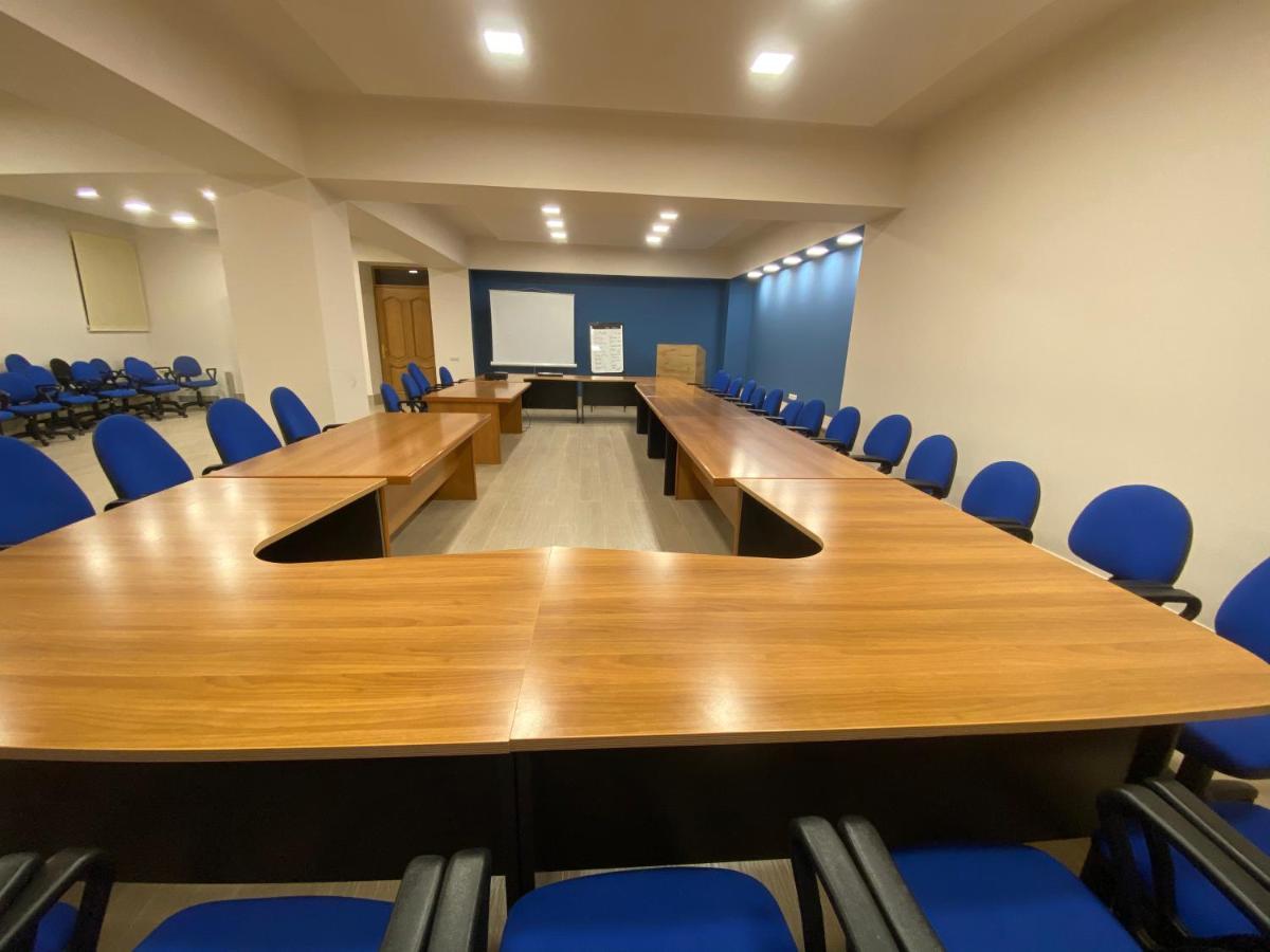 Araks Hotel Complex Gyumri Bagian luar foto